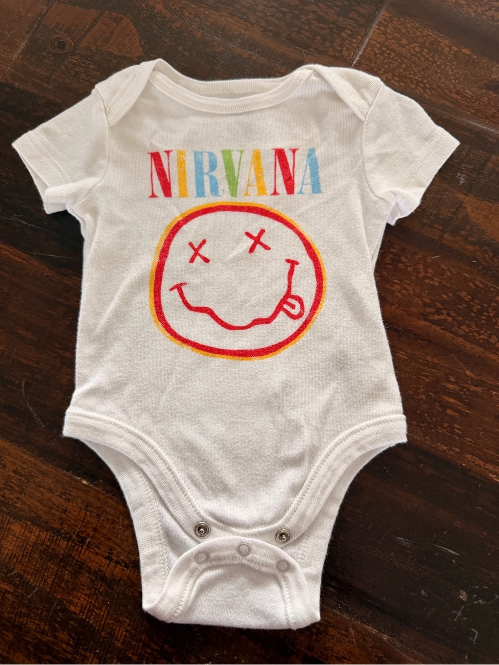 👚CLOSET CLEAN OUT👖Nirvana White Bodysuit 3-6M